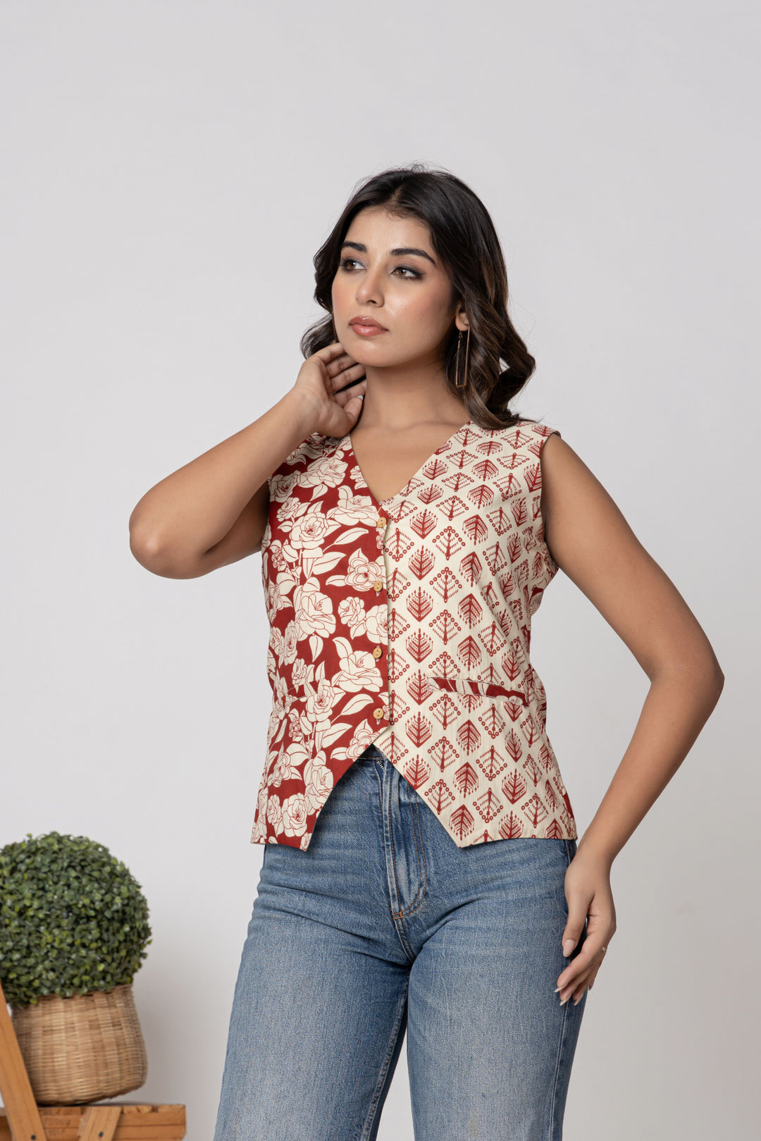 Dual Print Red & Ivory Sleeveless Cotton Top – Screen Print